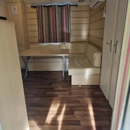 Mobil-home Avec Grande Terrasse * Ivry-la-Bataille