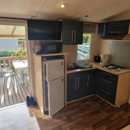 Mobil-home Avec Grande Terrasse *